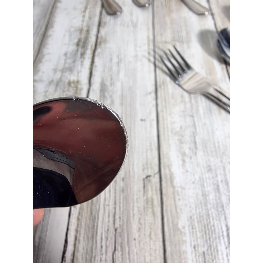 Wallace 18/8 Stainless Steel Soup Spoons Set of 8 Plus One Serving and Fork - Picture 11 of 11